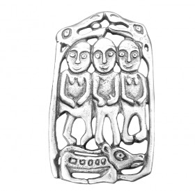 Pendant "Three people on a lizard"