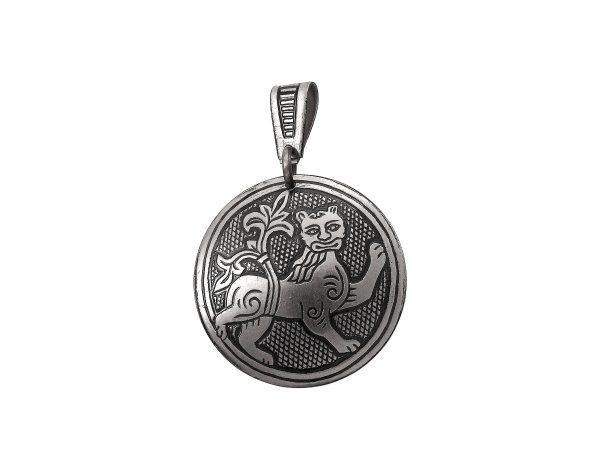 Pendant "Lion with a Thriving Tail"