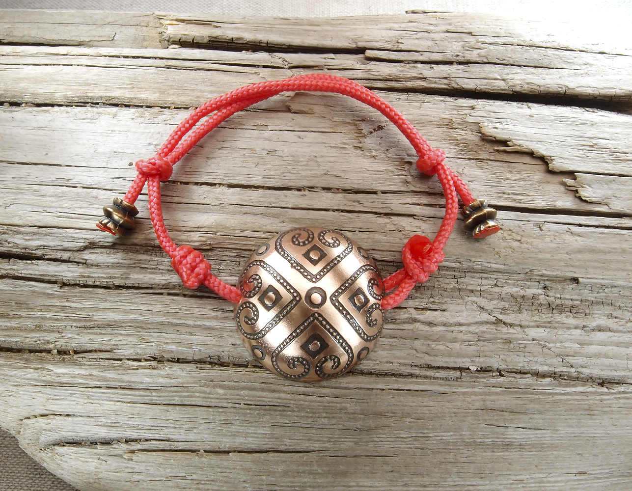 Spherical cord bracelet "Prosperity"