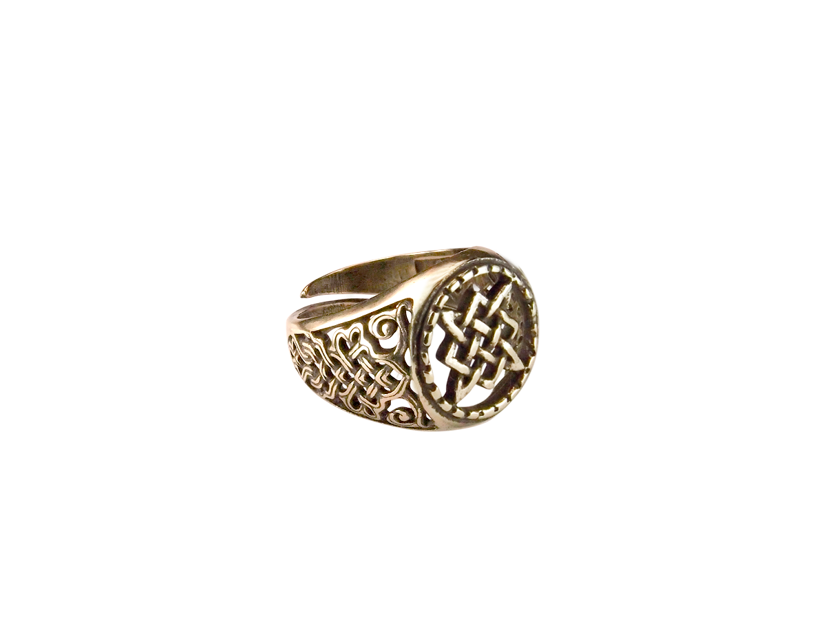 Patterned ring "Svarog Square"