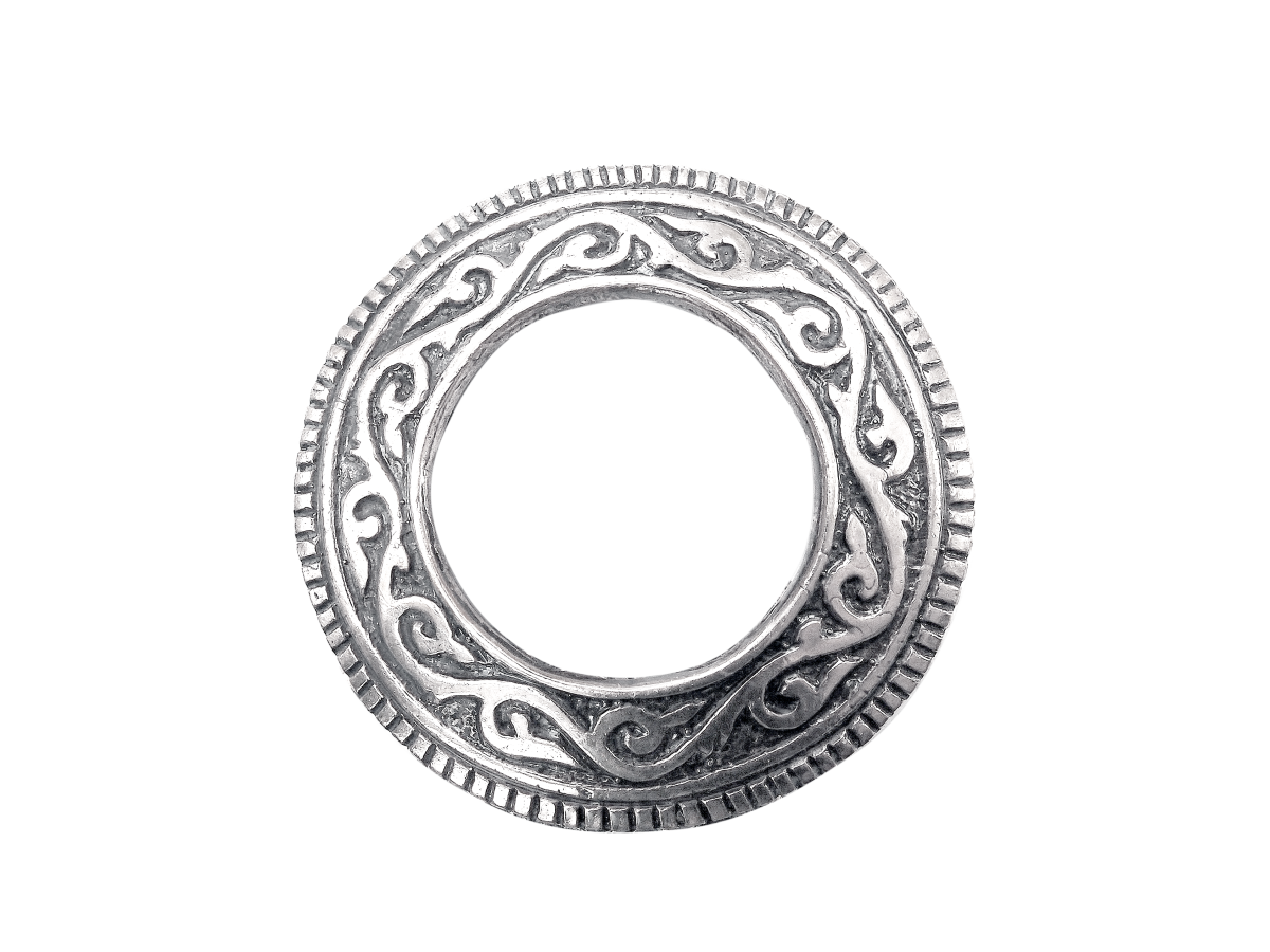 Novgorod ring-shaped fibula