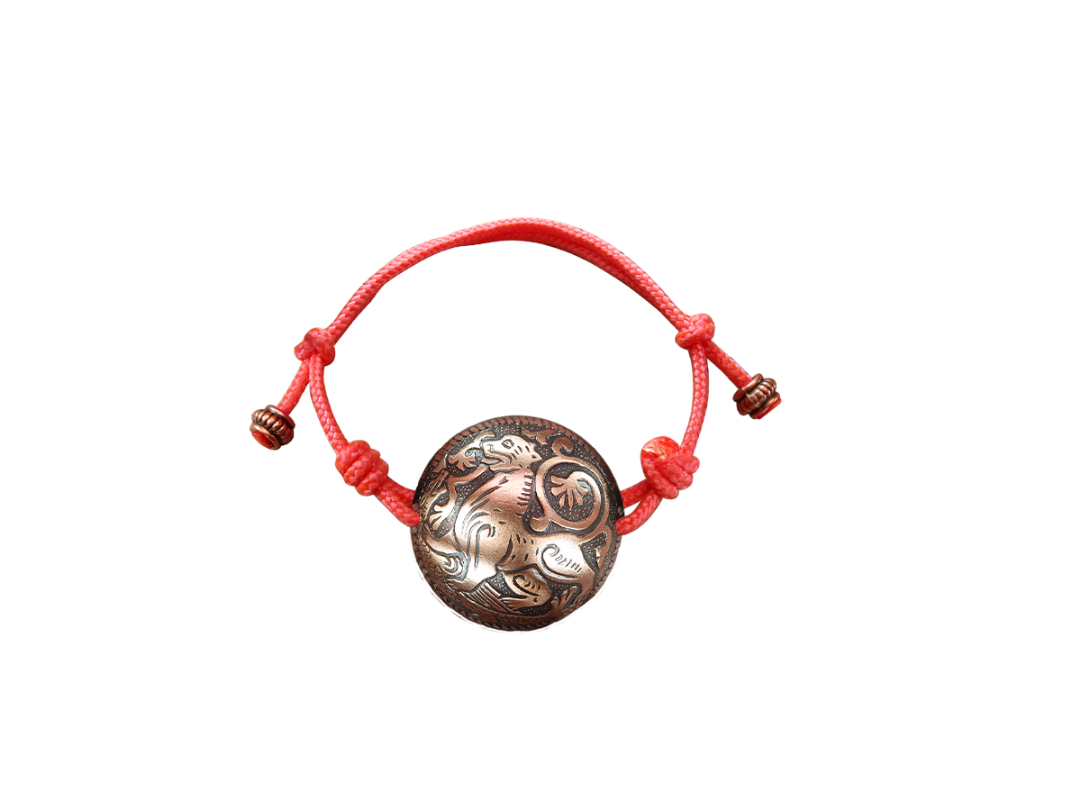 Spherical bracelet-lace "Suzdal lion"
