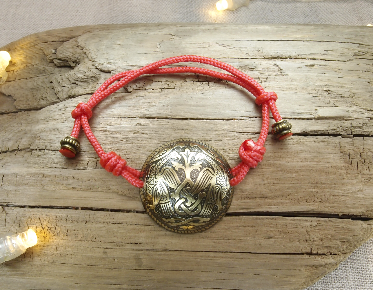 Spherical bracelet-cord "Suzdal hawks"