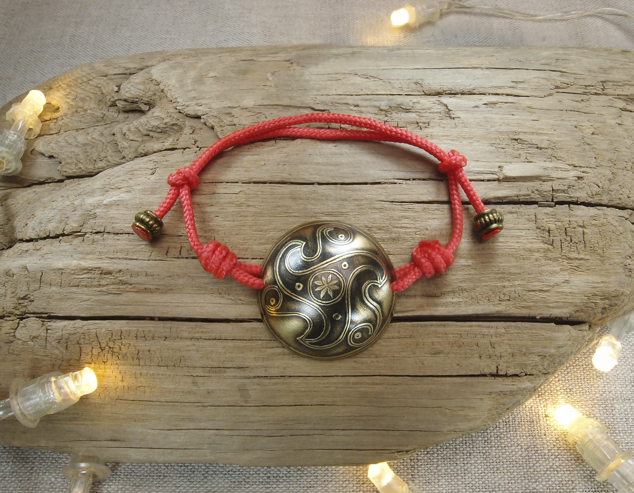 Spherical Cord Bracelet "Triskelion"