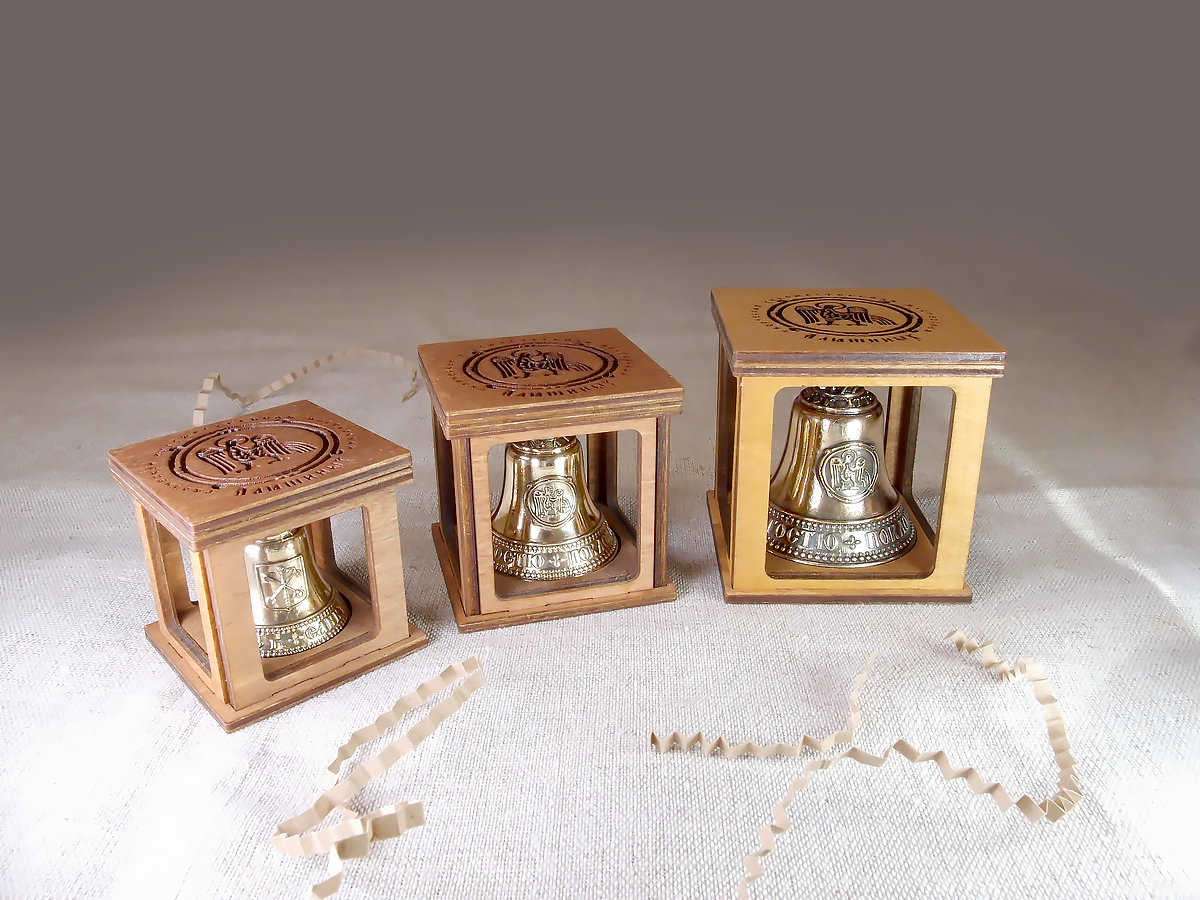 Souvenir box-1 for bells No. 3. Wood.