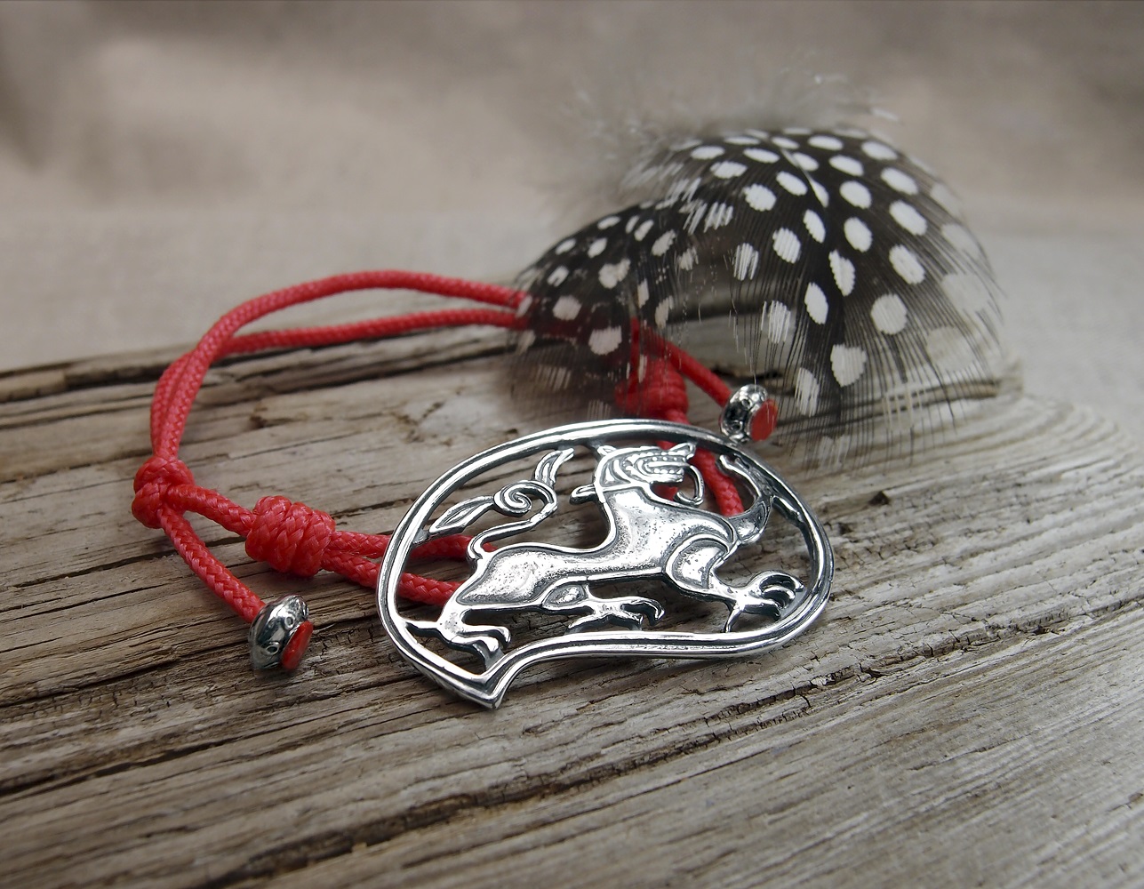 Bracelet-lace "Lut-beast"